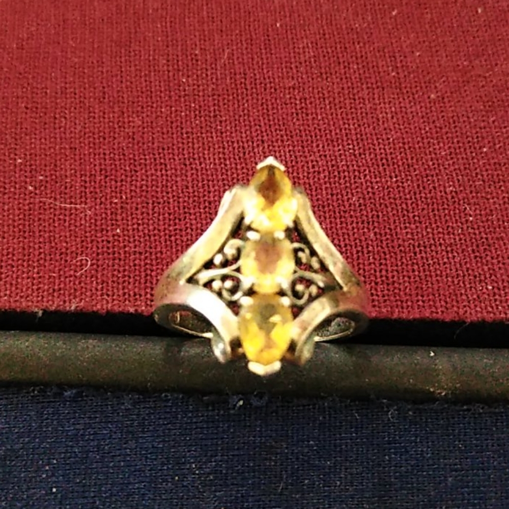 Citrine and Sterling Ring. Sz 6